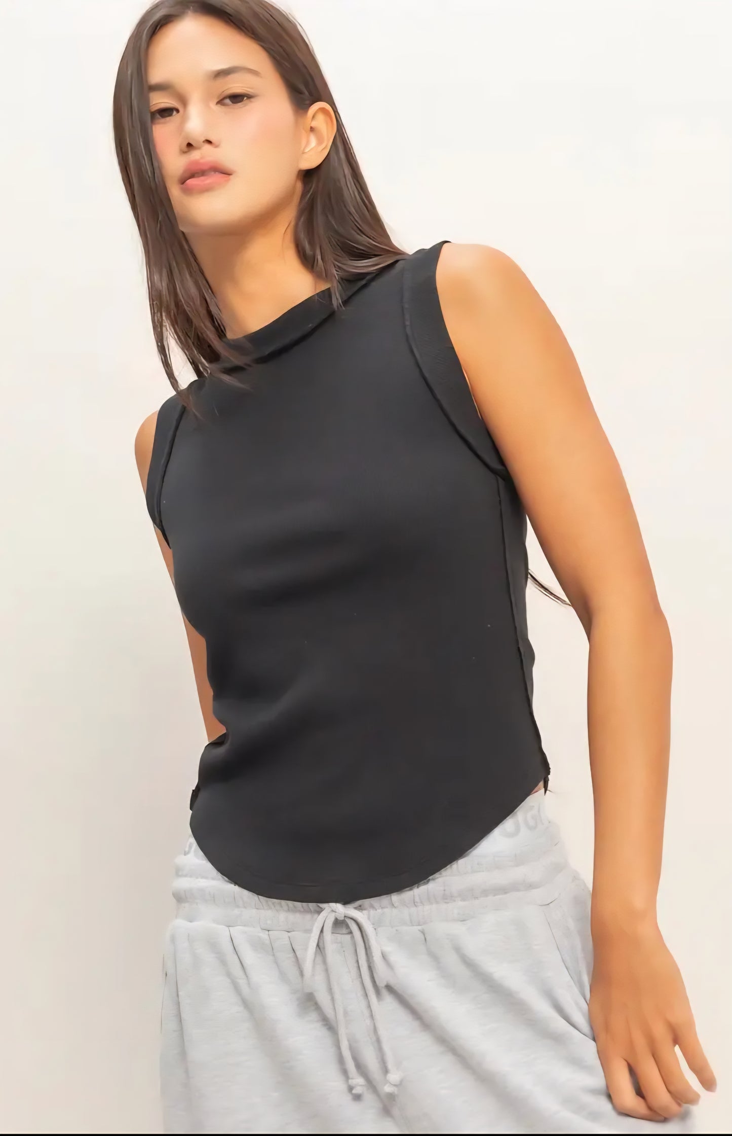 Seam Detail Tank (Black)