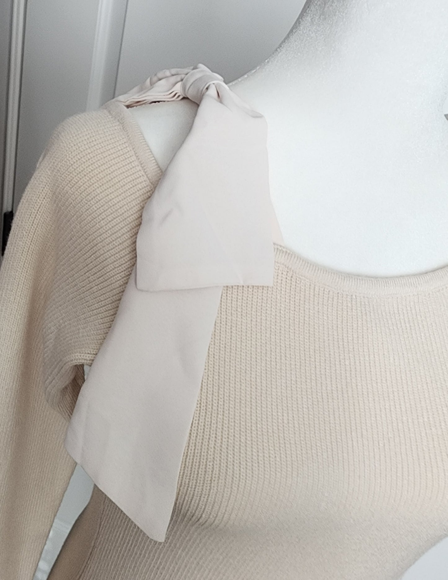 All Tied Up (Ivory)