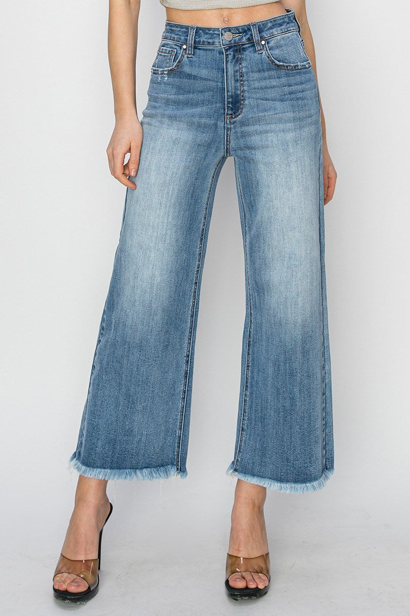 Risen Fray Hem Jeans